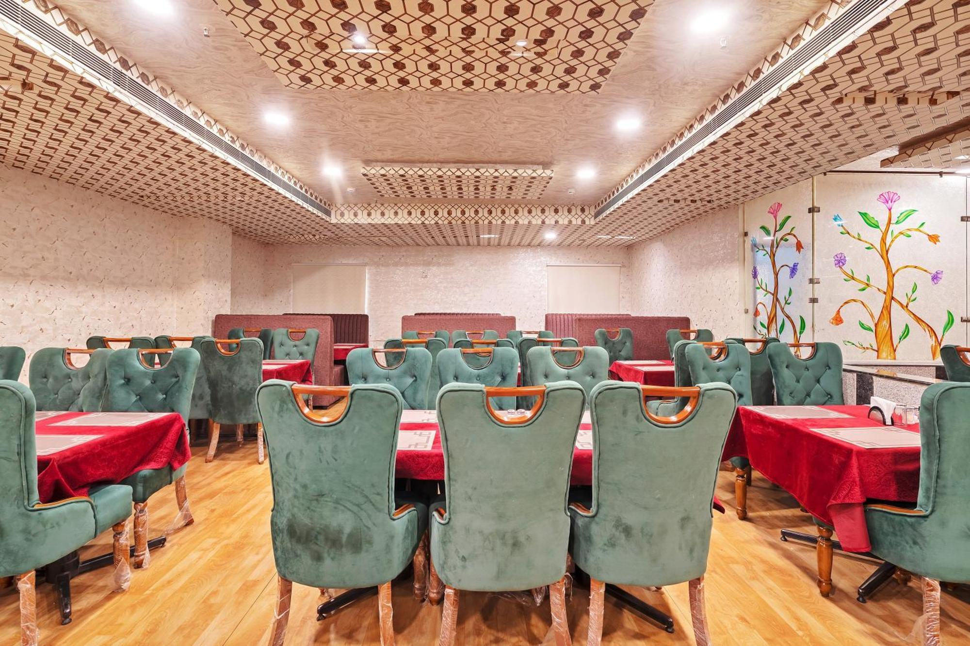 Hotel Sm Deccan Park Shamshabad Exteriör bild