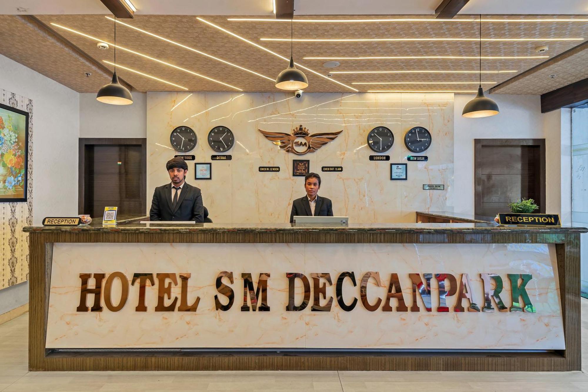Hotel Sm Deccan Park Shamshabad Exteriör bild