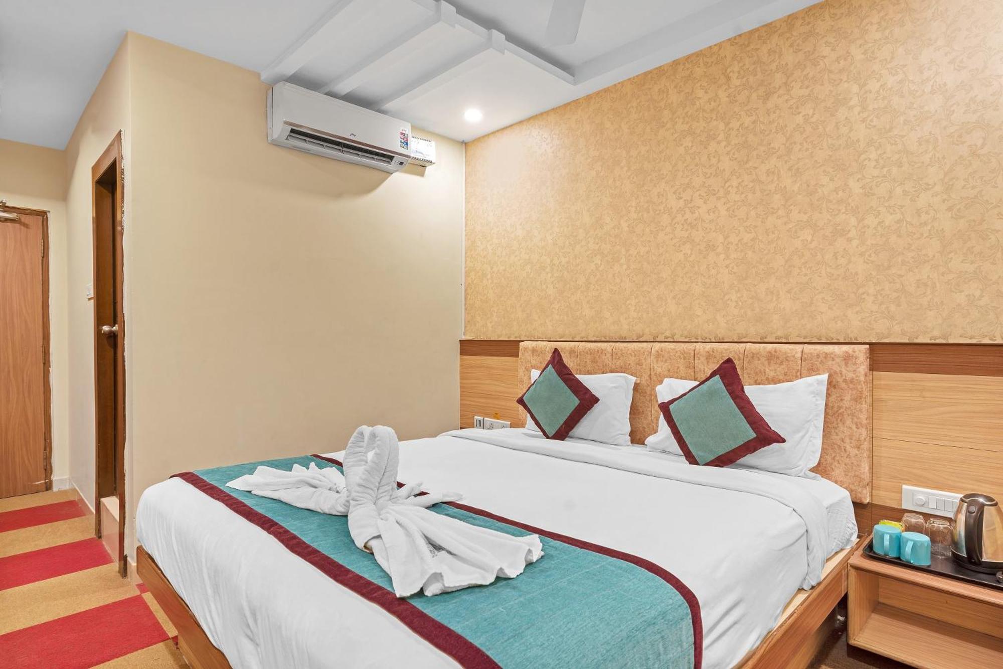 Hotel Sm Deccan Park Shamshabad Exteriör bild