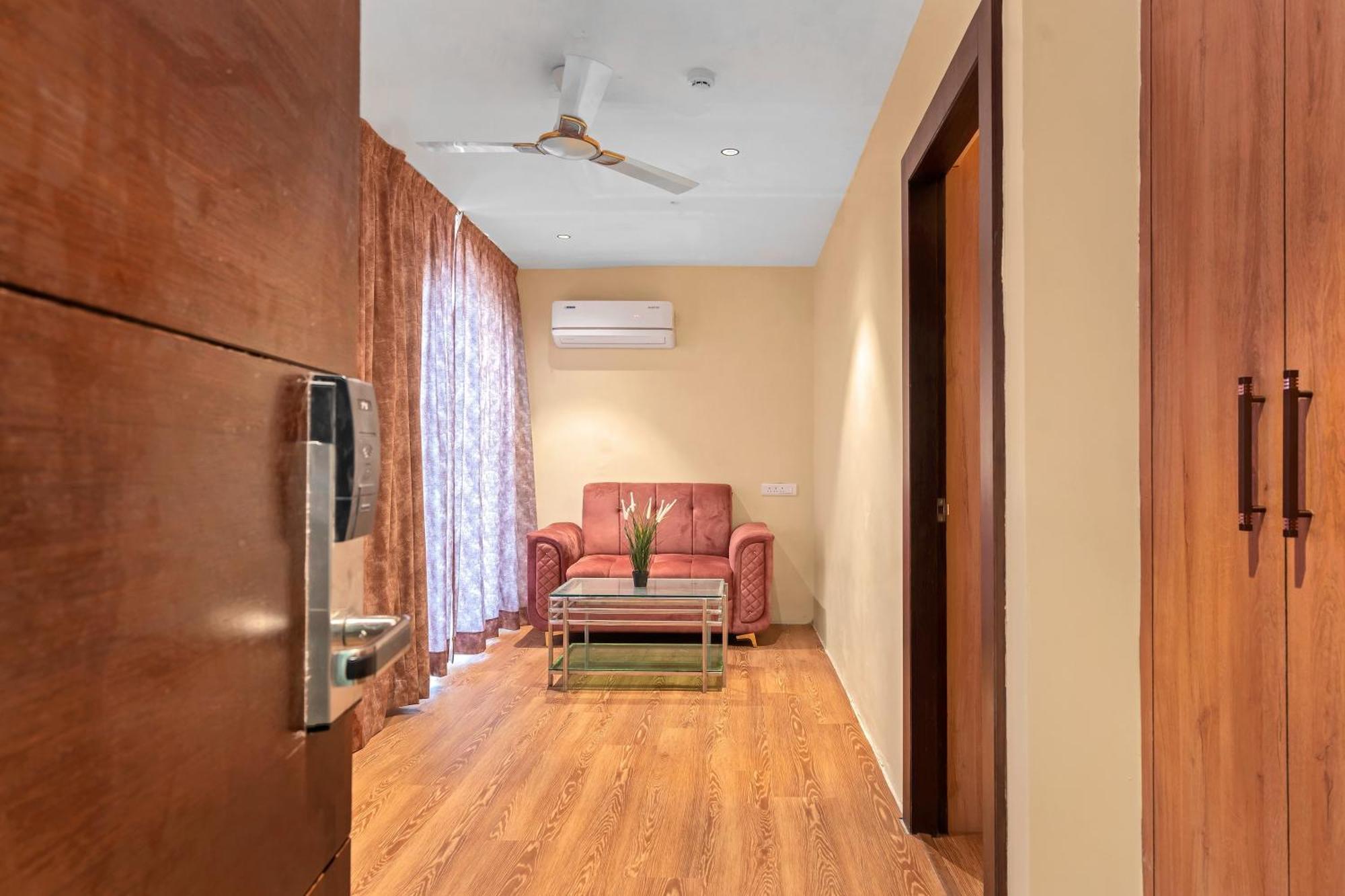 Hotel Sm Deccan Park Shamshabad Exteriör bild