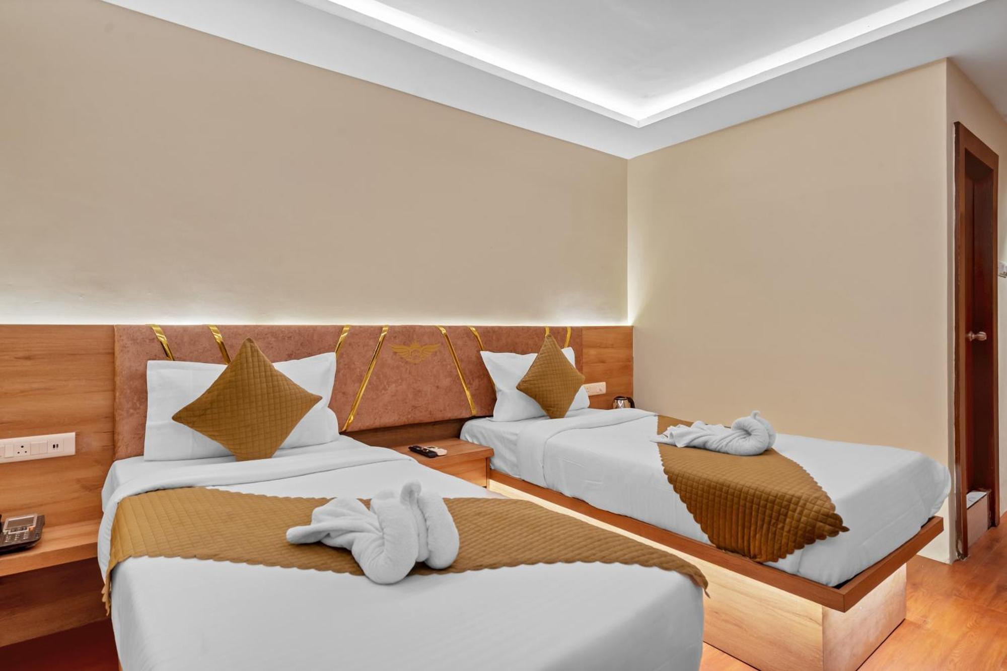 Hotel Sm Deccan Park Shamshabad Exteriör bild