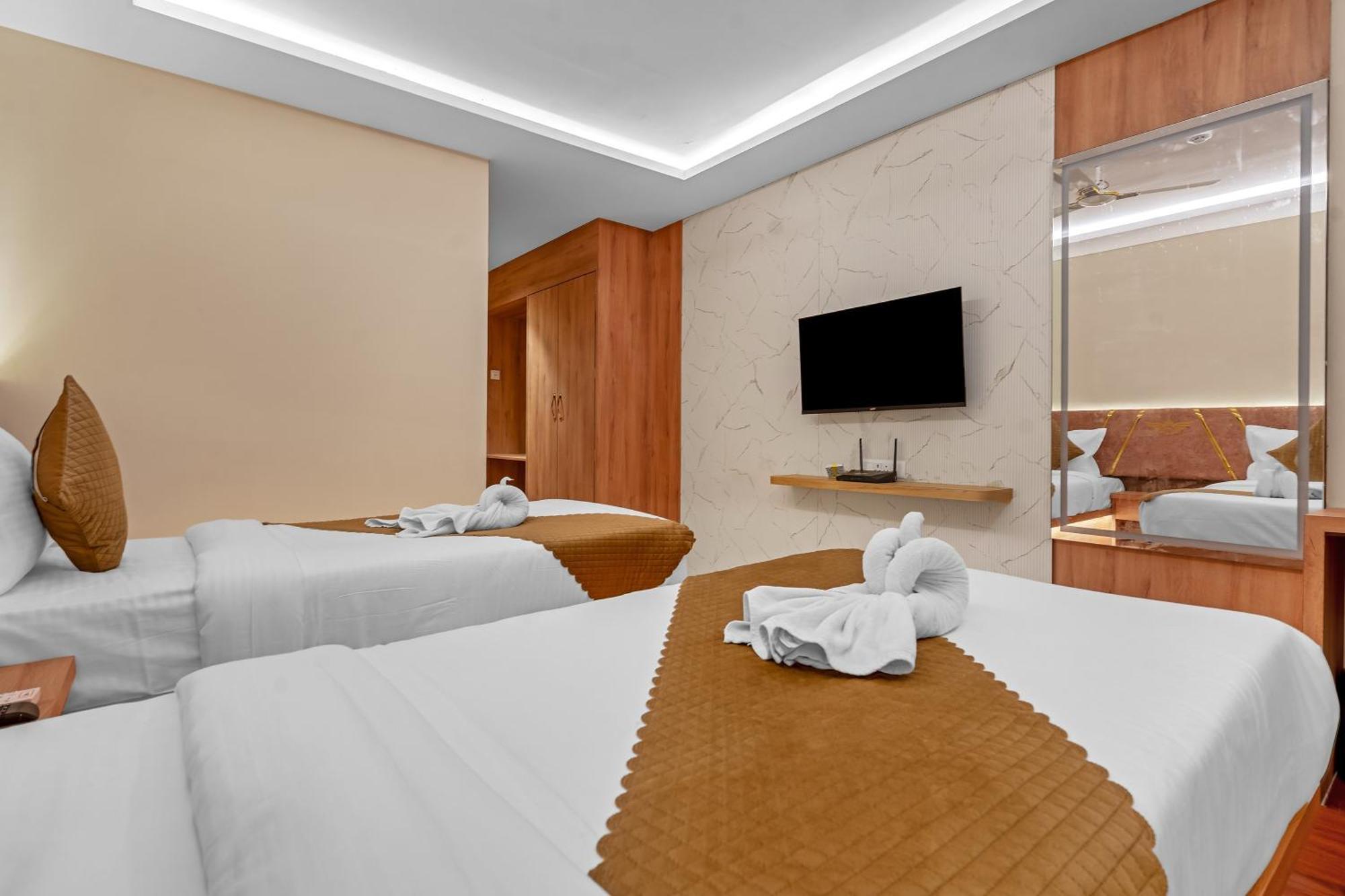 Hotel Sm Deccan Park Shamshabad Exteriör bild