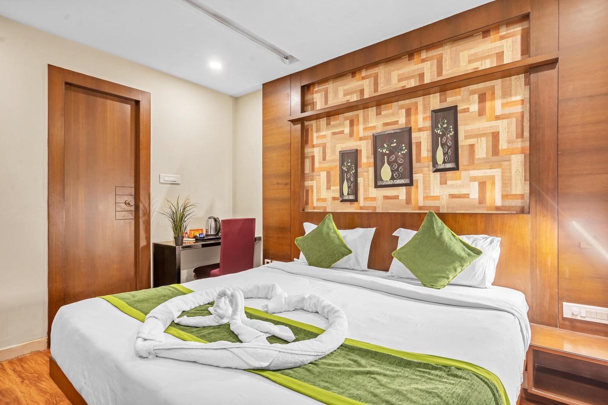 Hotel Sm Deccan Park Shamshabad Exteriör bild