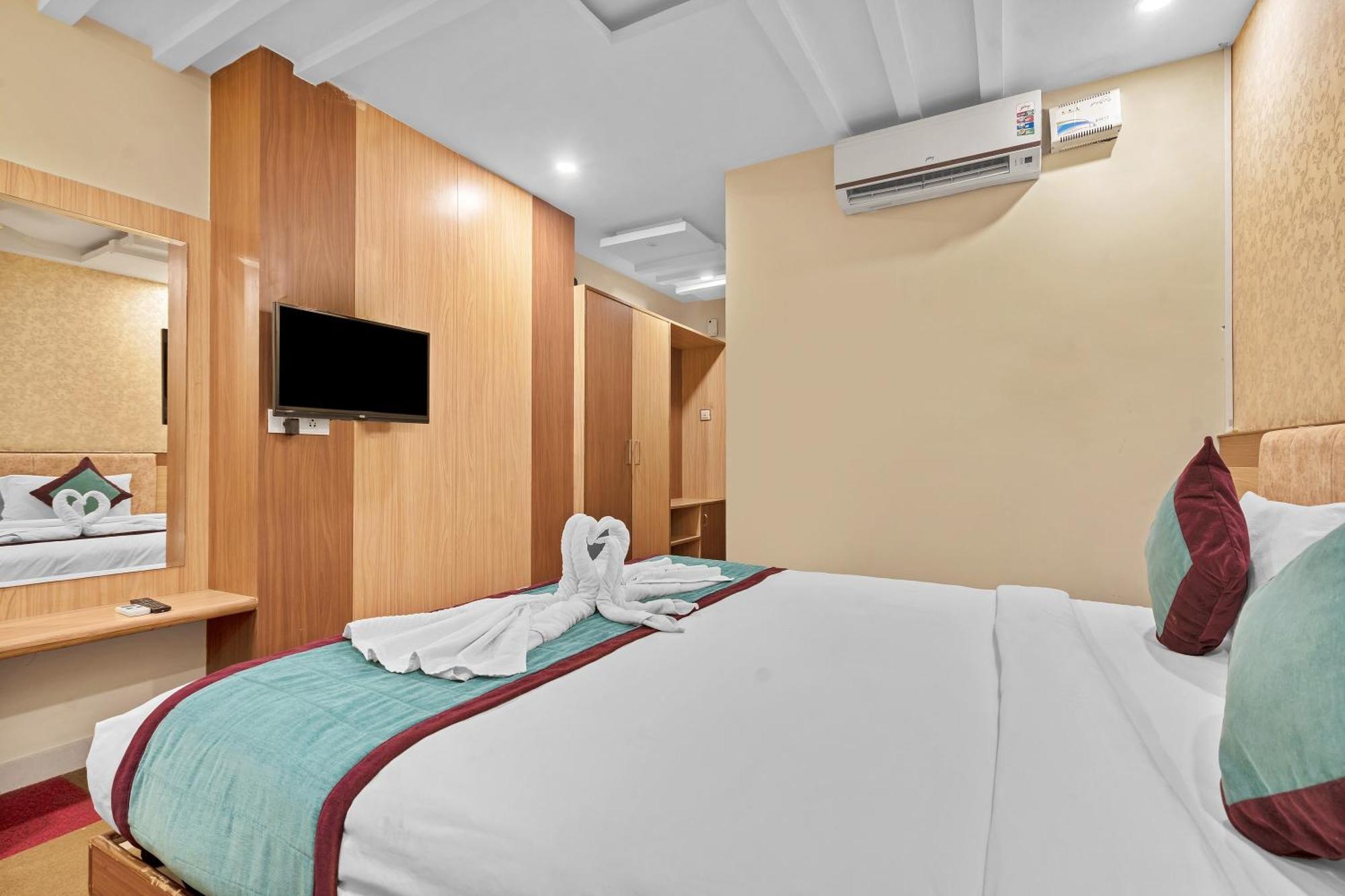 Hotel Sm Deccan Park Shamshabad Exteriör bild